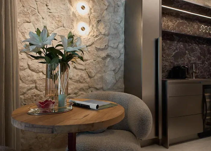 Granaria Jacuzzi Premium By Downtown 4*