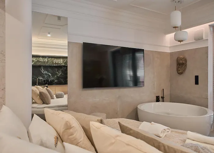 아파트호텔 Granaria Jacuzzi Premium By Downtown